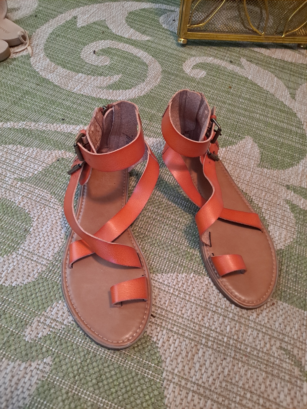 Universal Thread Brown Strappy Ankle Wrap Gladiator Sandals